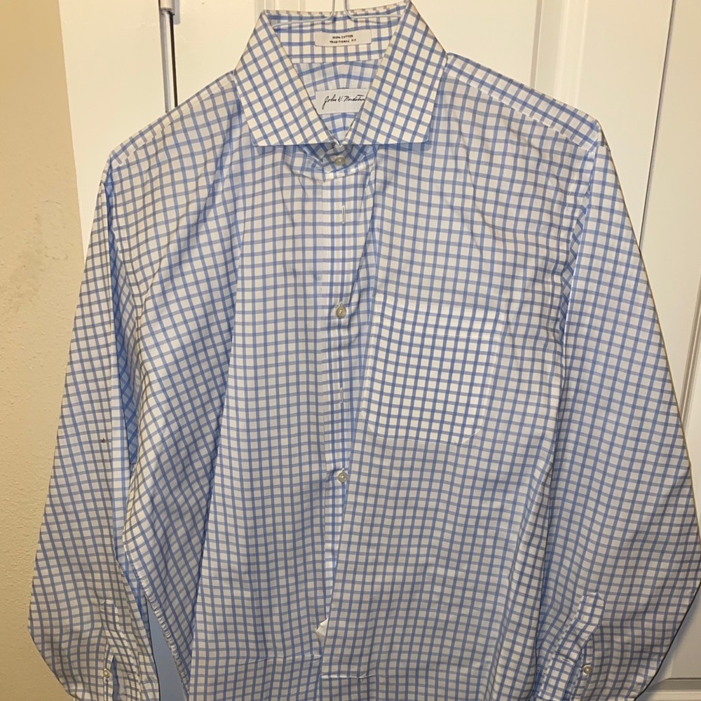 Men’s dress shirt